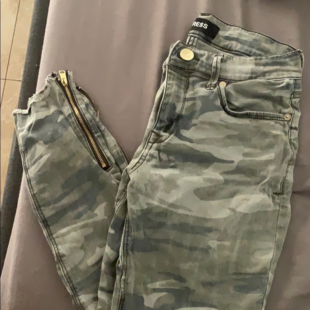 Express Camo ankle length jeans